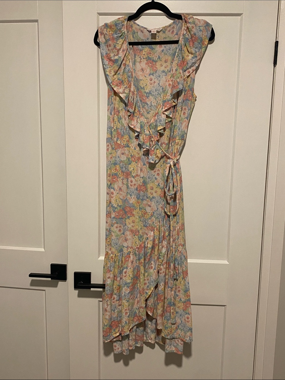 Jillian Harris x Joe Fresh Floral Wrap Dress - Picture 3 of 8